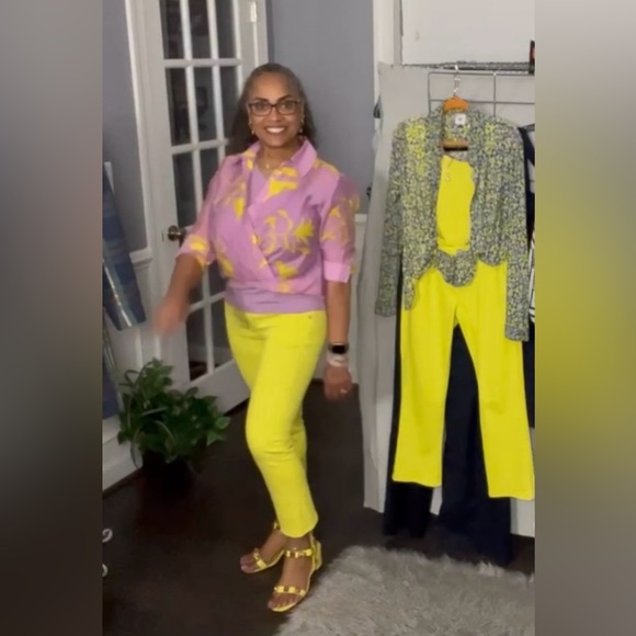 Cabi Kick Back Kick Flare Yellow Pant Jack NWT - Picture 1 of 7